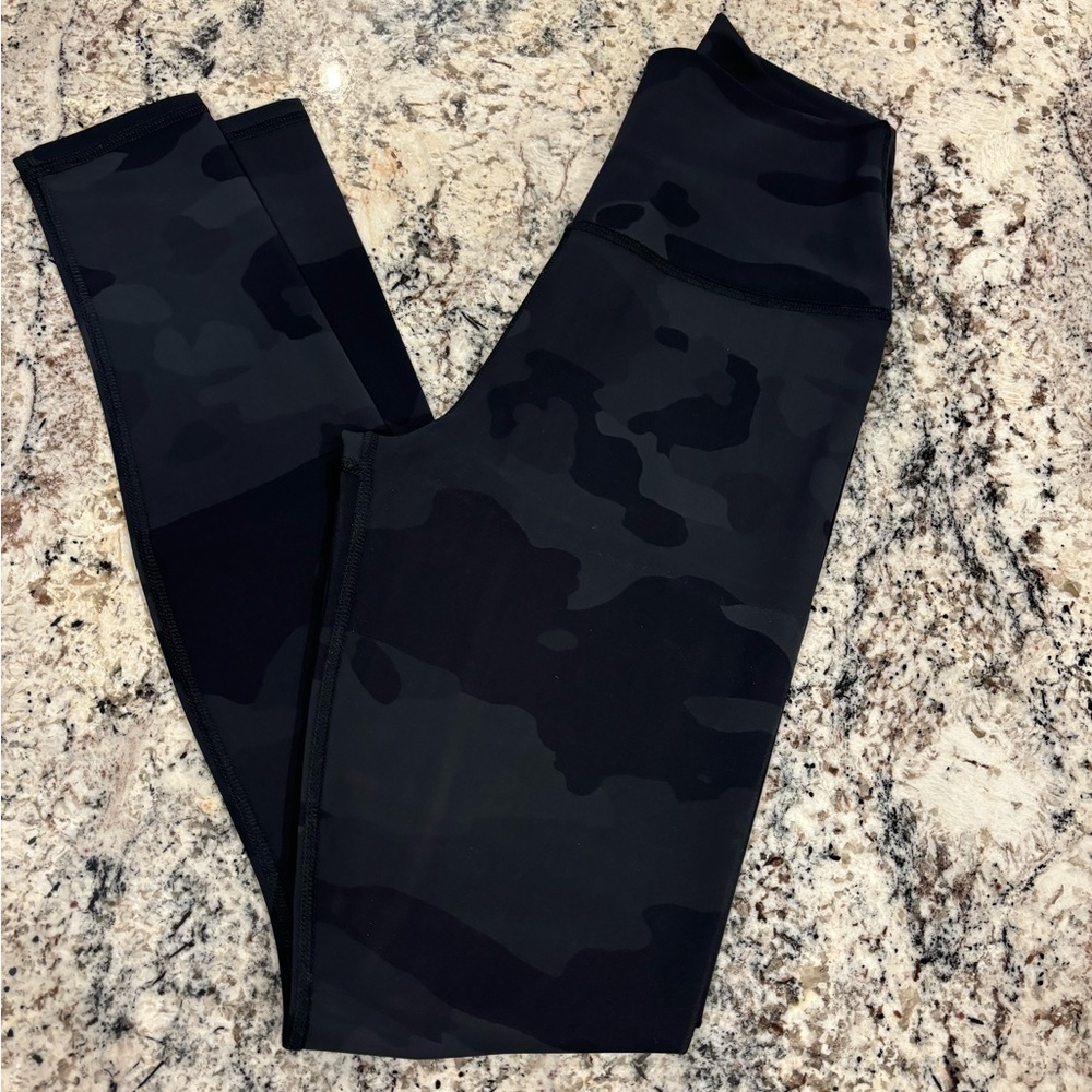 ALO black camouflage legging